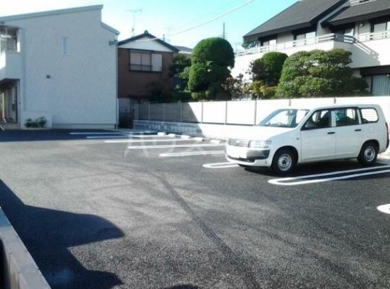 26/30 駐車場