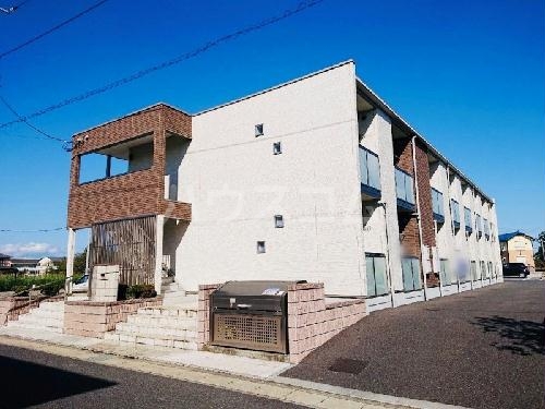 13/16 エントランス