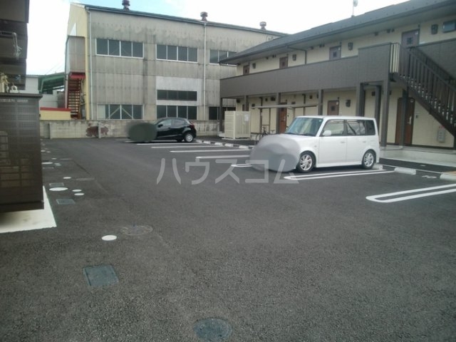 2/6 駐車場