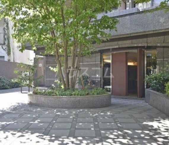 4/10 エントランス