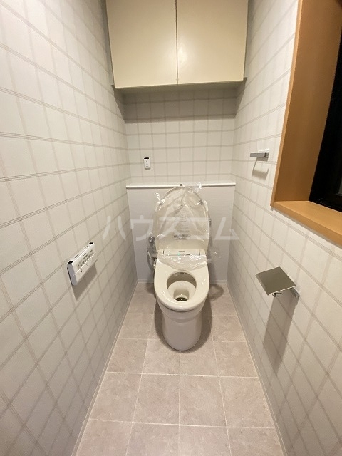 23/30 エントランス