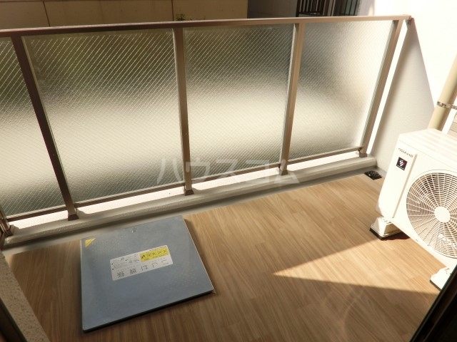 15/22 バルコニー