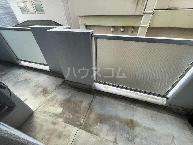 20/27 バルコニー