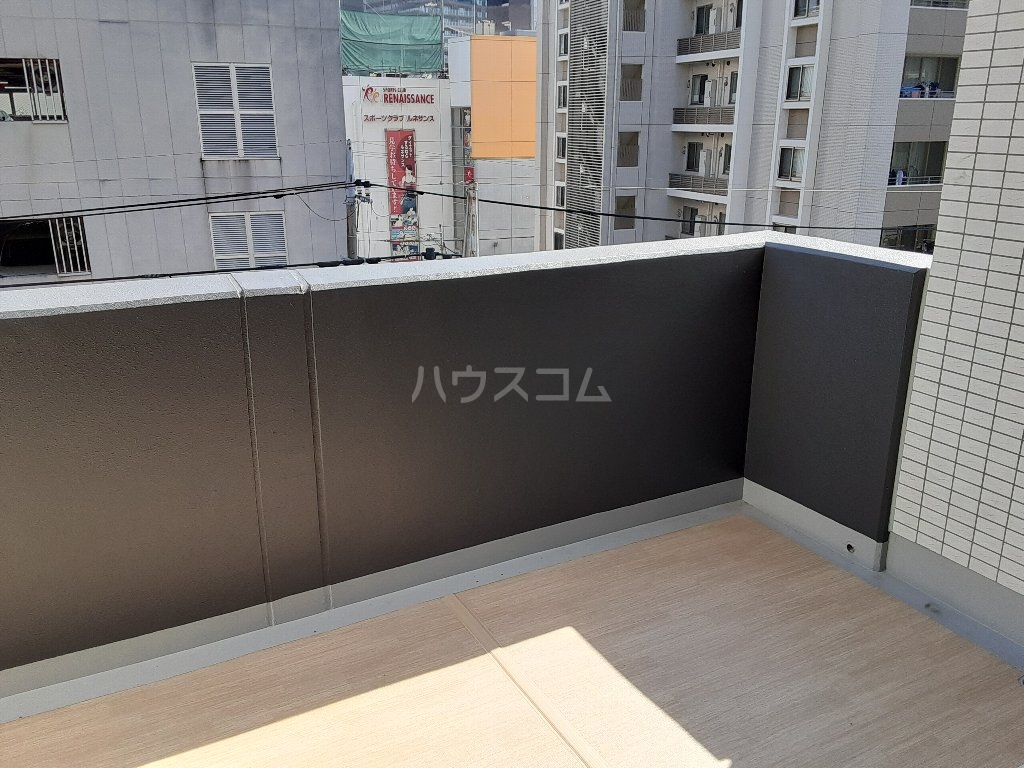 21/30 バルコニー