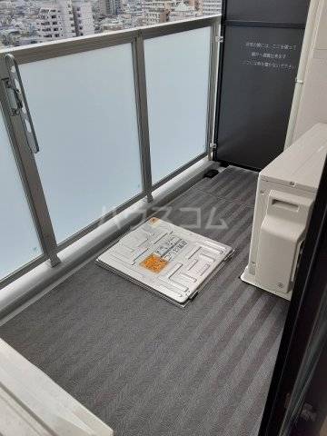 19/30 バルコニー