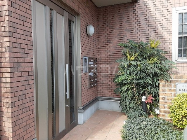 3/5 エントランス