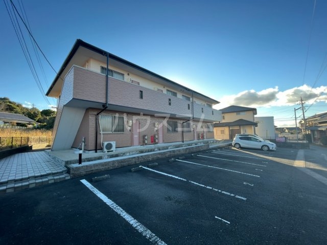 2/4 駐車場