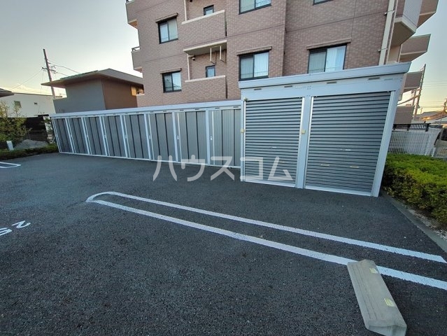 26/30 駐車場
