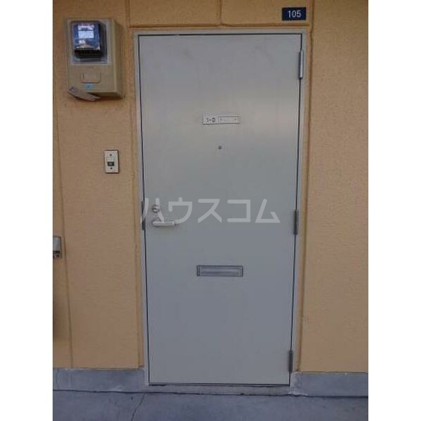 13/21 エントランス