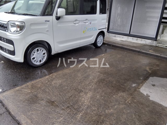 19/28 駐車場
