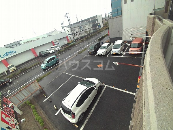 4/12 駐車場
