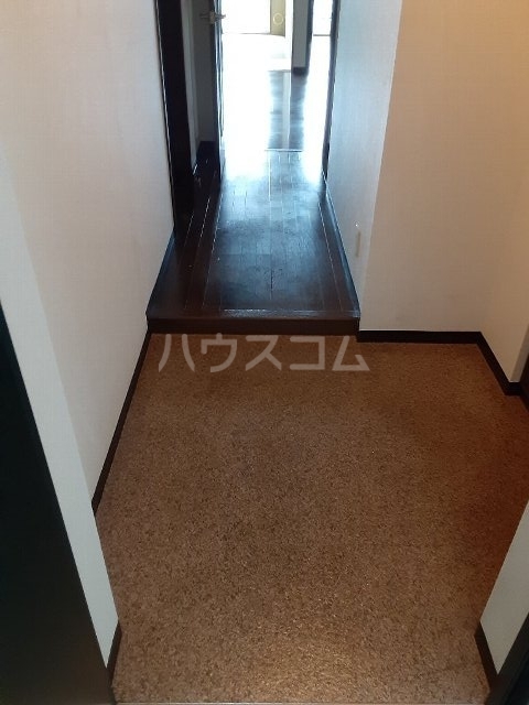 13/30 玄関
