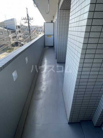 23/30 バルコニー