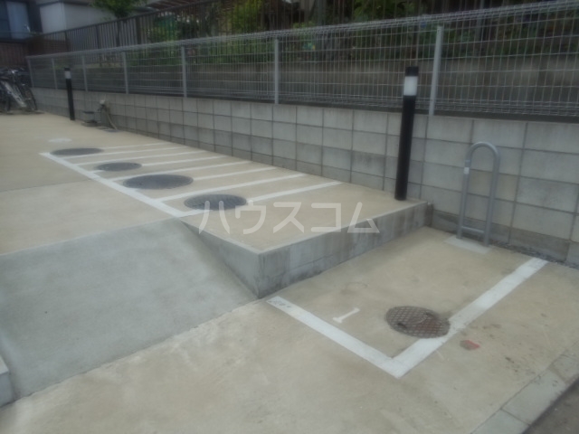 22/30 駐車場