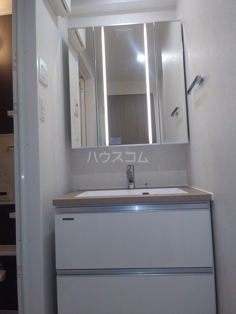 14/25 洗面