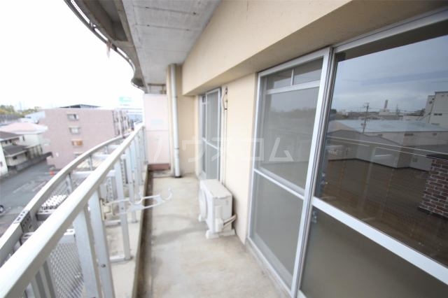 17/28 バルコニー