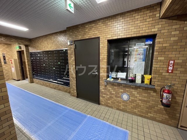 21/25 エントランス