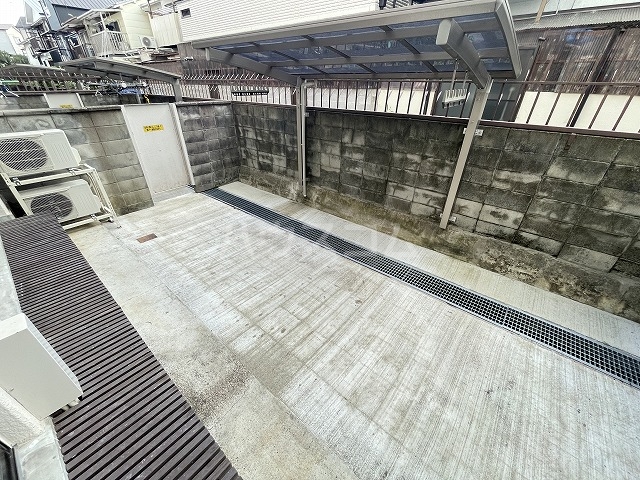 14/28 バルコニー