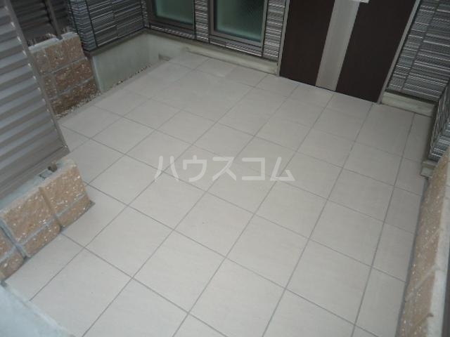 2/5 エントランス