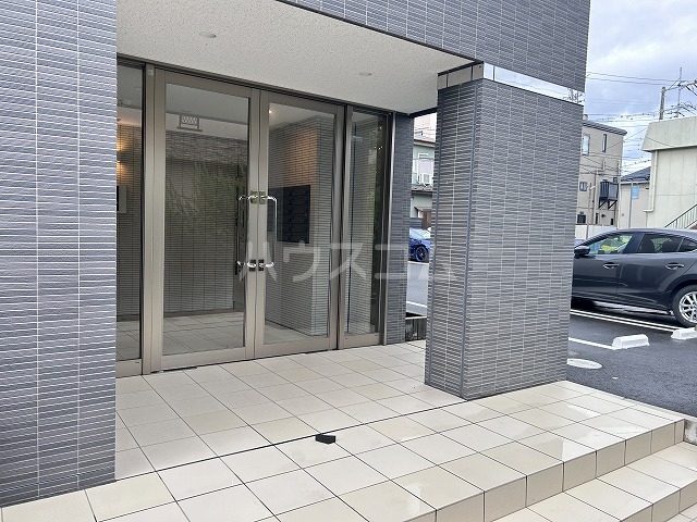 3/5 エントランス