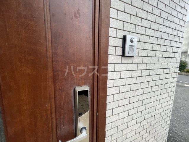 13/30 玄関
