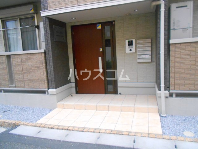 22/30 エントランス