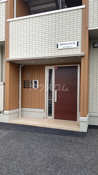 24/30 エントランス