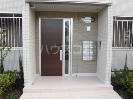 14/25 エントランス