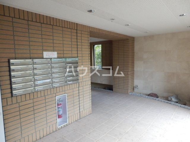 14/22 エントランス