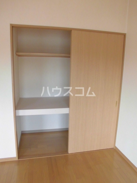 13/30 収納
