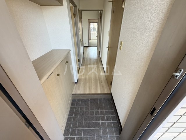 13/30 玄関