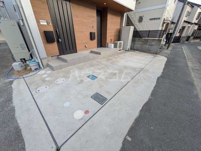 21/30 駐車場