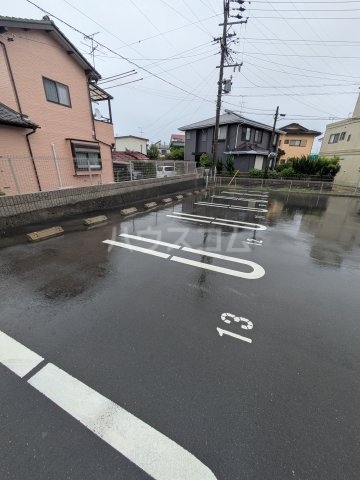 26/30 駐車場