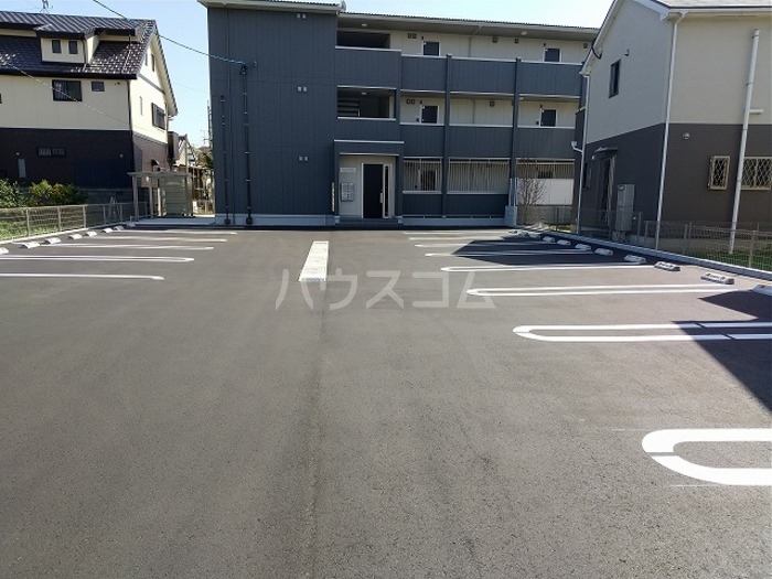 21/30 駐車場