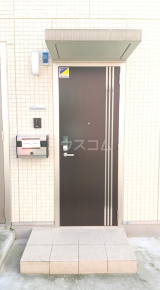 16/21 エントランス