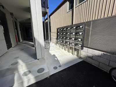 3/7 エントランス