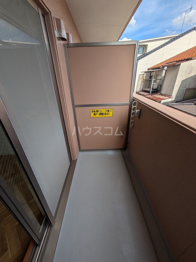 20/30 バルコニー