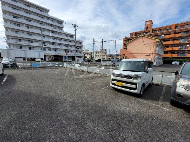 2/8 駐車場