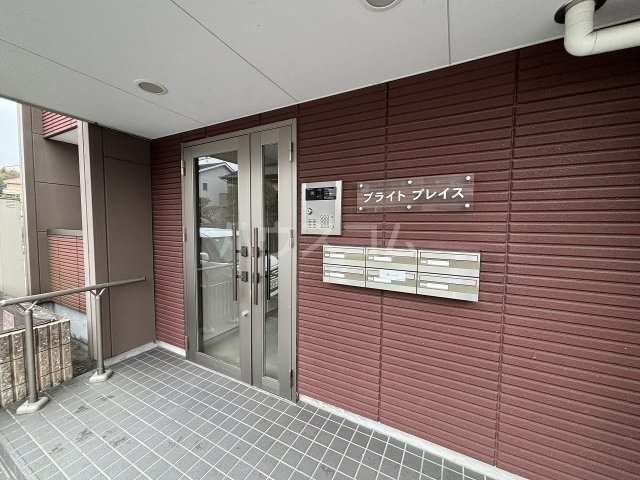 2/5 エントランス