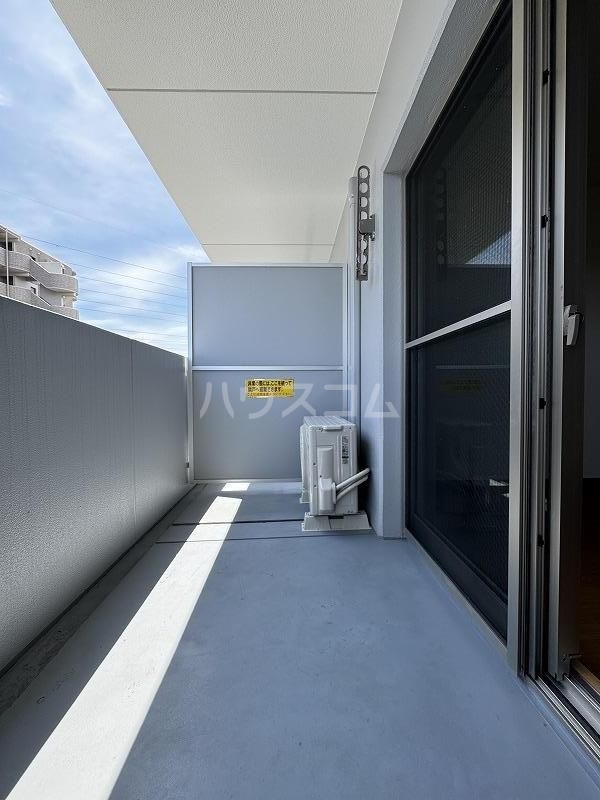 19/28 バルコニー