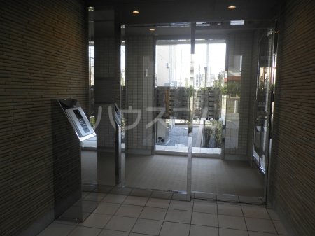 14/22 エントランス