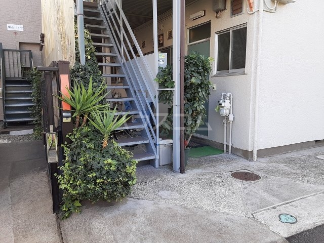 14/22 エントランス