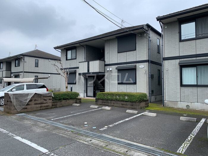 2/2 駐車場