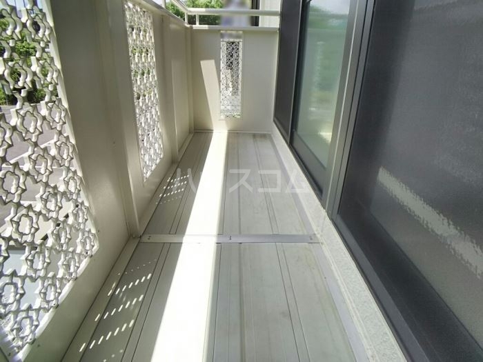 20/30 バルコニー