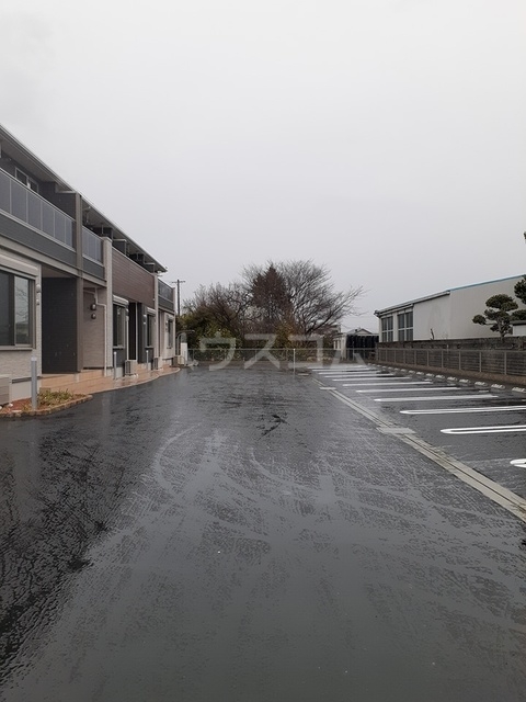 15/18 駐車場