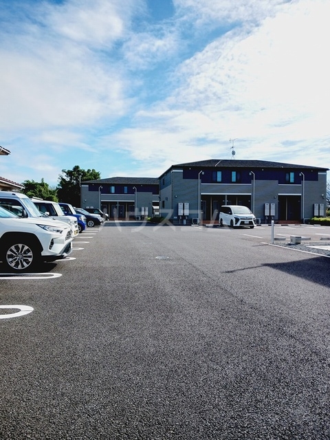 17/30 駐車場