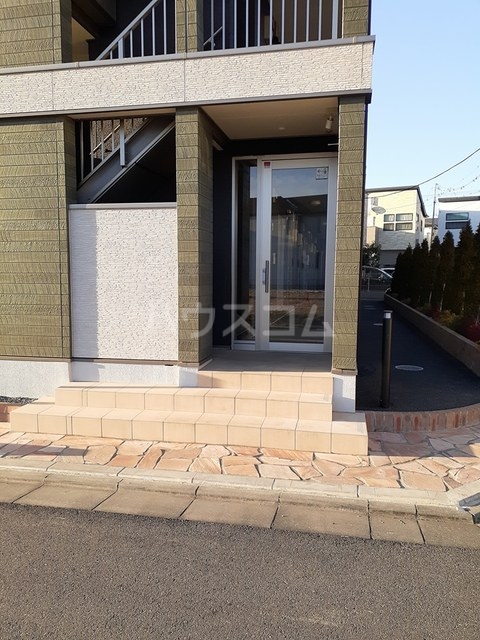 15/22 エントランス