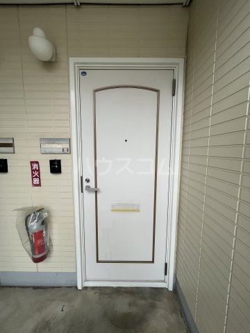 21/30 エントランス