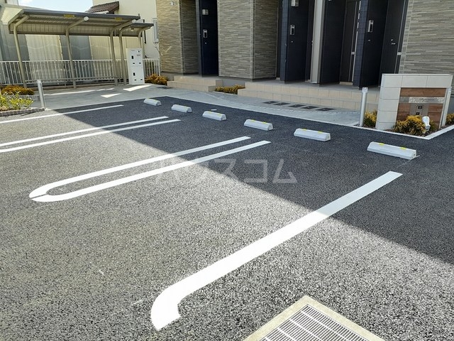 16/22 駐車場