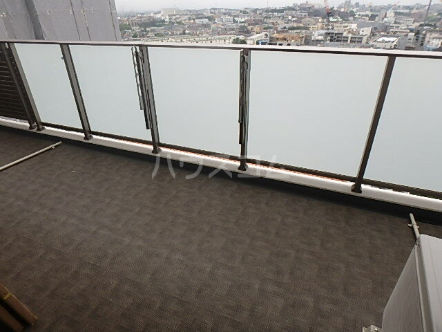 19/30 バルコニー